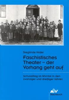 Buch_Faschistisches_Theater